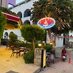Burak Apart Turunc * מרמריס