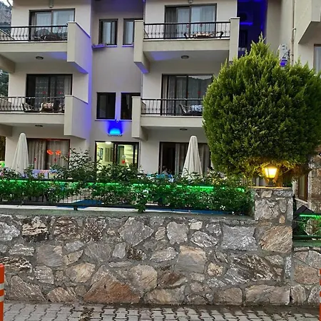 Burak Apart Turunc מרמריס