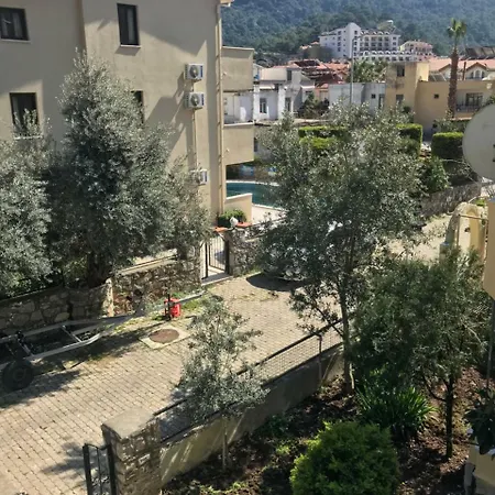 Burak Apart Turunc מרמריס