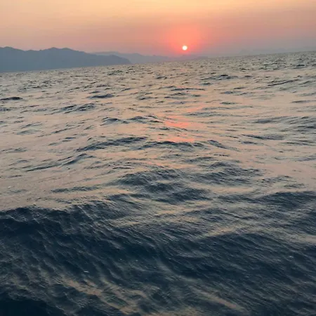 Burak Apart Turunc מלון דירות *